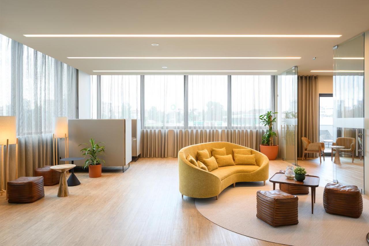 เมเลีย ลิสบัว แอโรปอร์โต Hotel ลิสบอน ภายนอก รูปภาพ